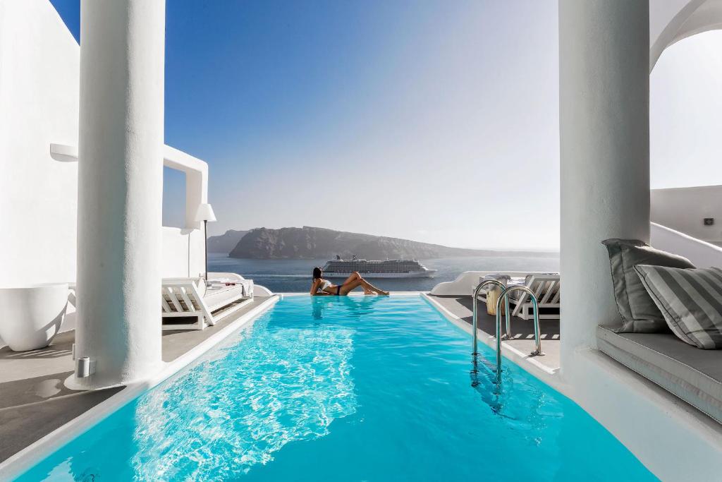 Charisma Suites, piscine privative sur l'île de Santorin, Oia