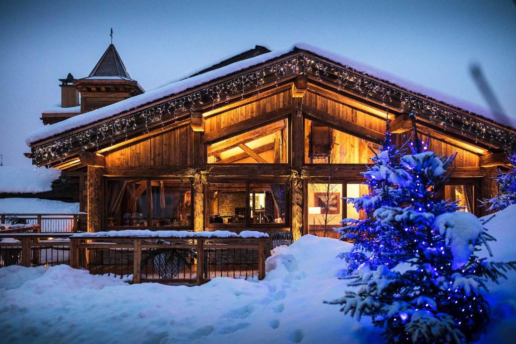Hôtel Restaurant La Bouitte  - Relais & Châteaux - 3 étoiles sous le plus vaste domaine skiable France Saint-Marcel