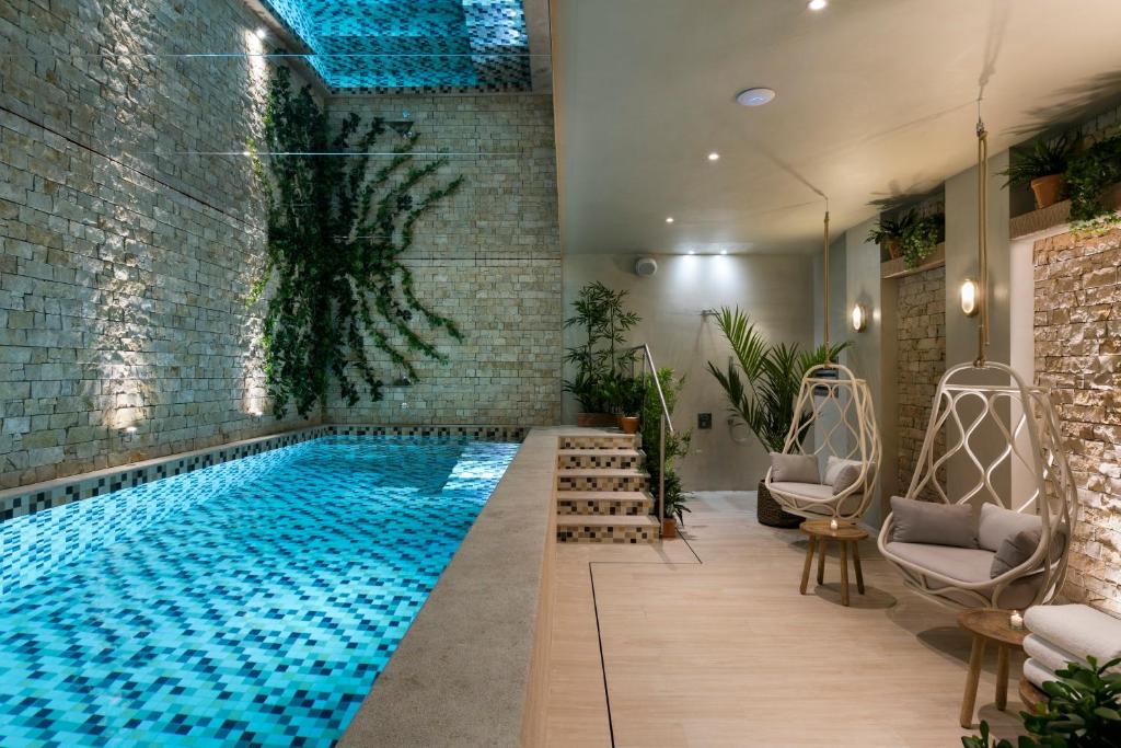 Royal Madeleine Hôtel & Spa 4 étoiles au cœur de Paris piscine intérieure chauffée