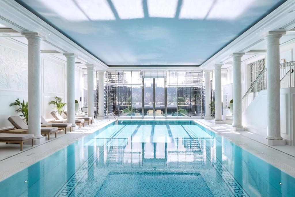 Shangri-La Paris 16ème Palace piscine intérieure chauffée et spa