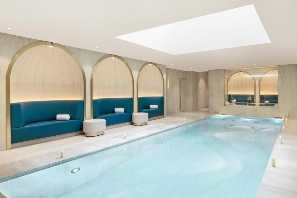 Maison Albar Hotels Le Vendôme
 - piscine intérieure chauffée et SPA  