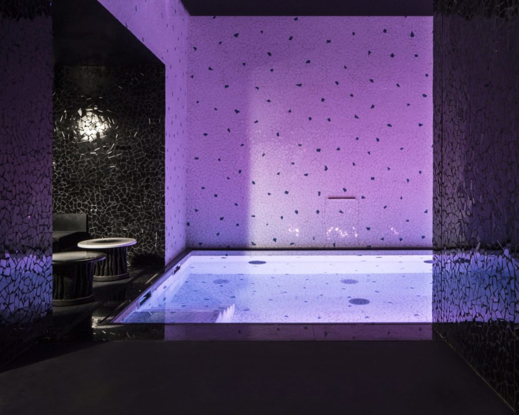 Hôtel Les Bains Paris 3ème piscine intérieure chauffée et SPA 
