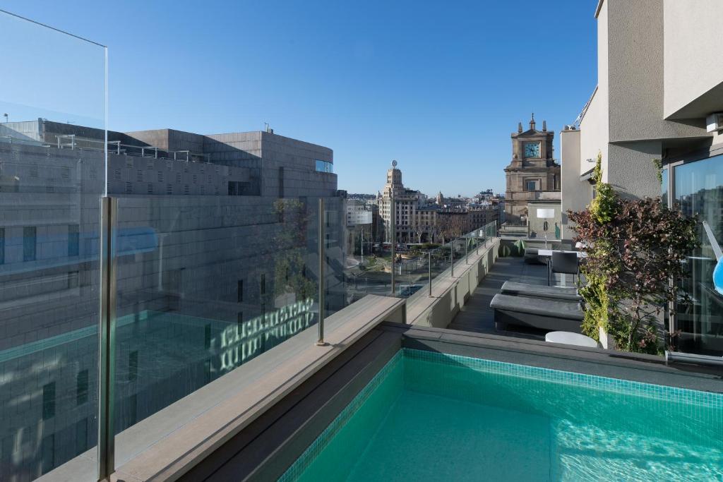 Hotel Catalonia Square suite piscine privée à barcelone