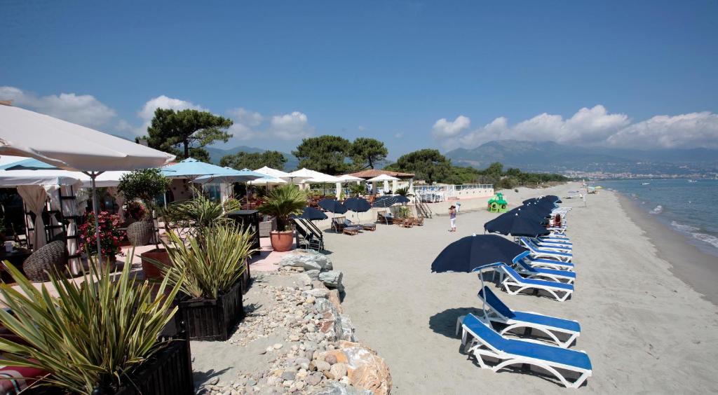 Hôtel Pineto Biguglia avec plage privée en Corse