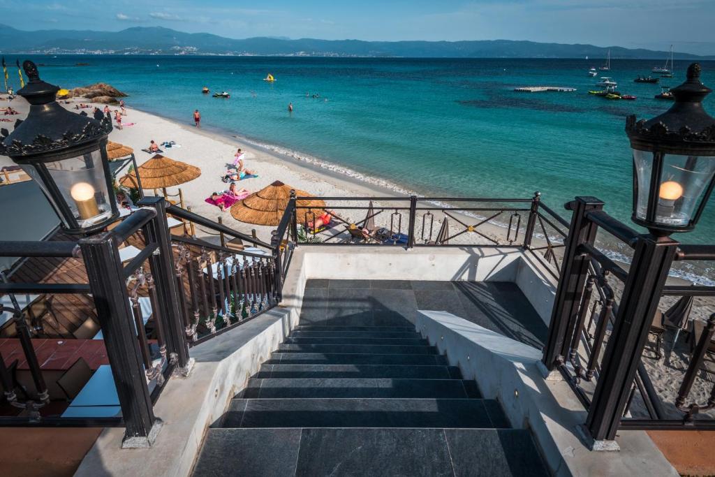 Hotel avec plage privée Le Palm Beach Hotel Ajaccio séjour bien-être en Corse