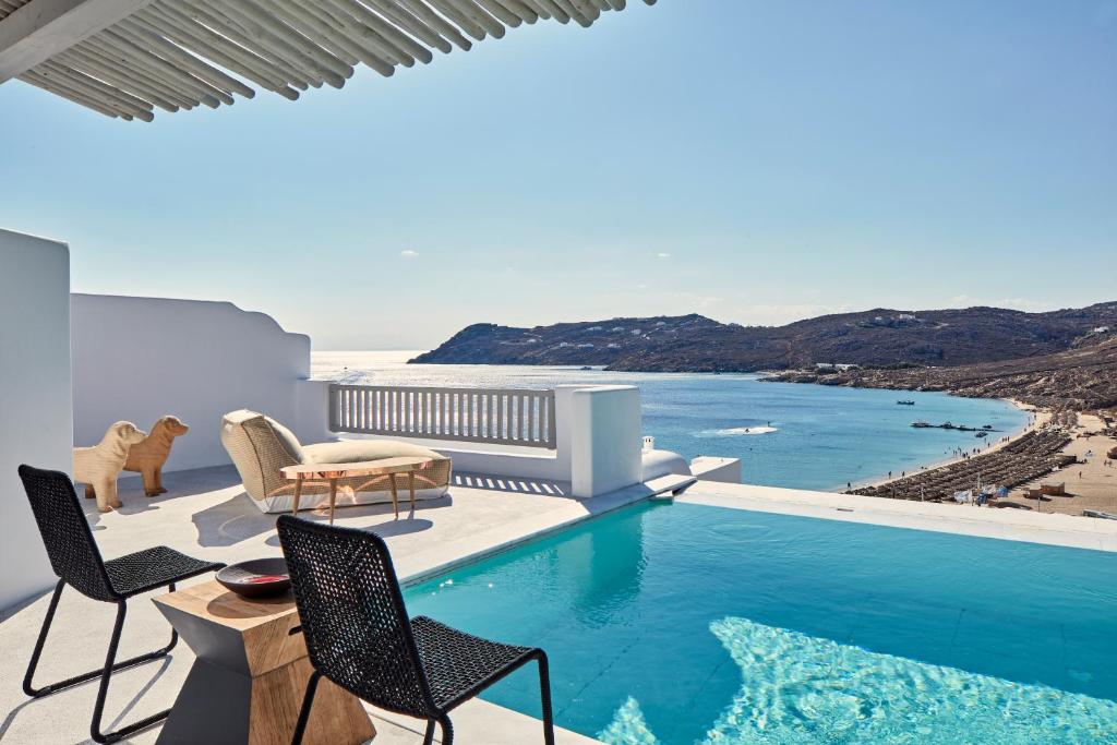 Grande Suite Exécutive avec Piscine Privée à l'hôtel Royal Myconian Grèce île de Mykonos
