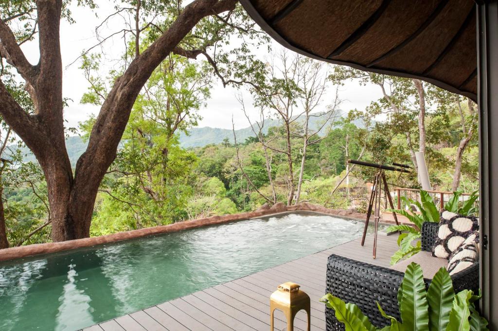 Keemala - hébergements avec piscine privée au sommet des collines ondoyantes en Thaïlande 