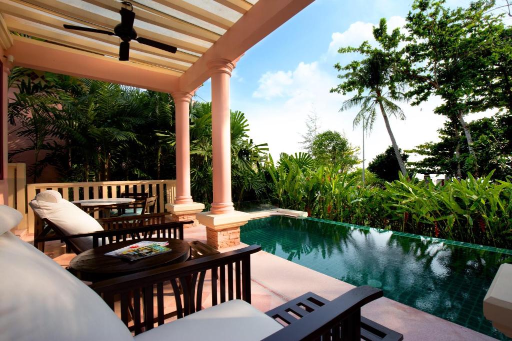 Centara Grand Beach Resort - Hôtel 5 étoiles -
hébergements avec piscine privée en bord de mer de Karon
