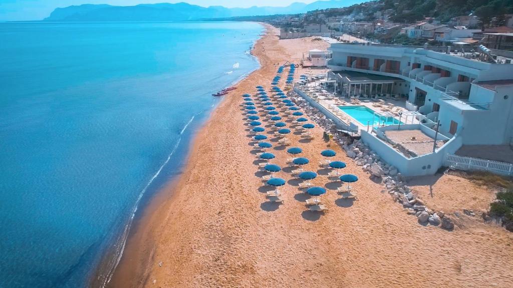 hotel sur plage mer turquoise Alcamo Marina Sicile