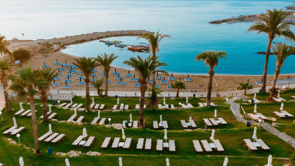 plage de louma à protoras chypre Golden Coast Beach Hotel bord de mer