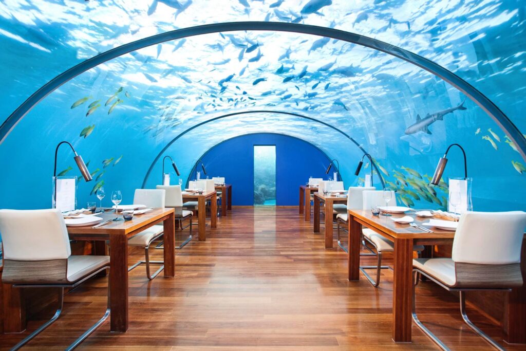 Le Conrad Maldives Rangali Island avec son restaurant gastronomique sous l'eau